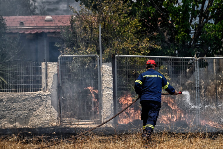 ΠΥΡΚΑΓΙΑ ΣΤΟ ΛΟΥΤΡΑΚΙ (EUROKINISSI)