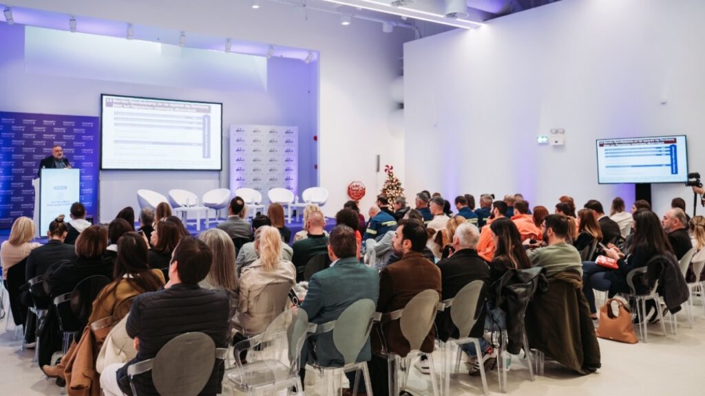 0103cbe8-eb81-2a26-873e-db314ff022ee